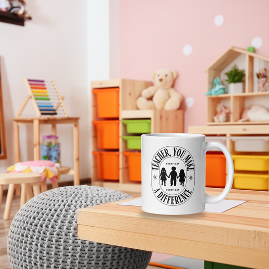 Taza blanca brillante “Teacher, you make a difference every day”