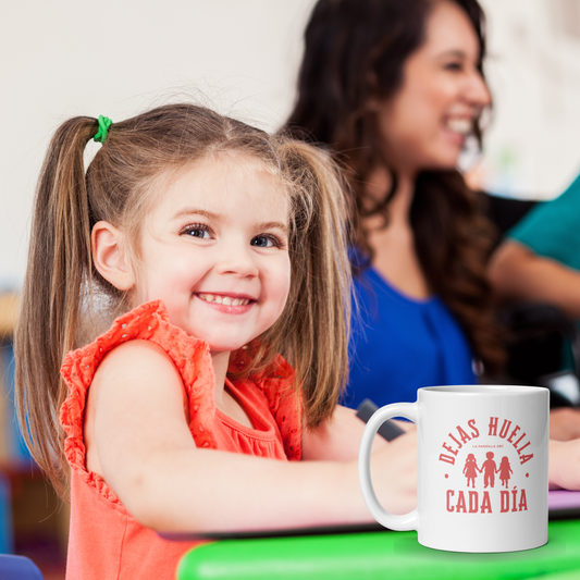 Taza blanca brillante Dejas huella cada día