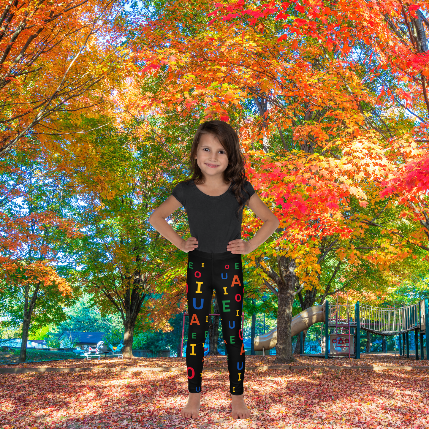 Leggings infantiles educativas Encuentra tu vocal favorita/fondo negro